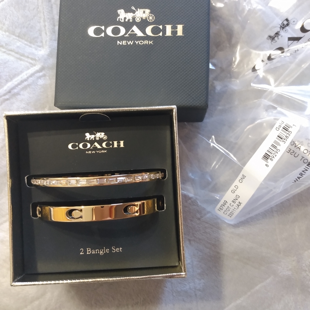 **SOLD ON Ⓜ️** Bangles Gift set 🔥 - Picture 2 of 7